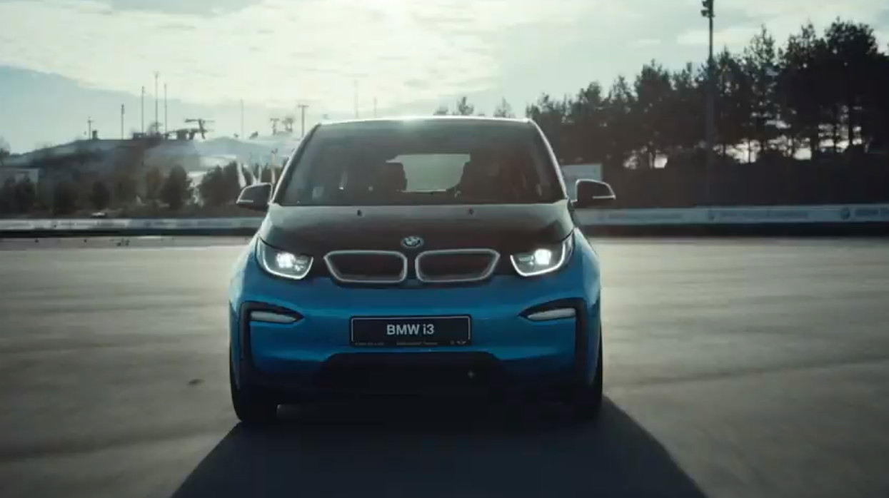 новая реклама bmw